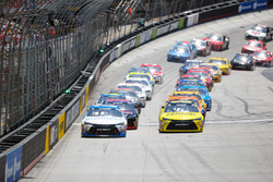Start: Carl Edwards, Joe Gibbs Racing Toyota, führt
