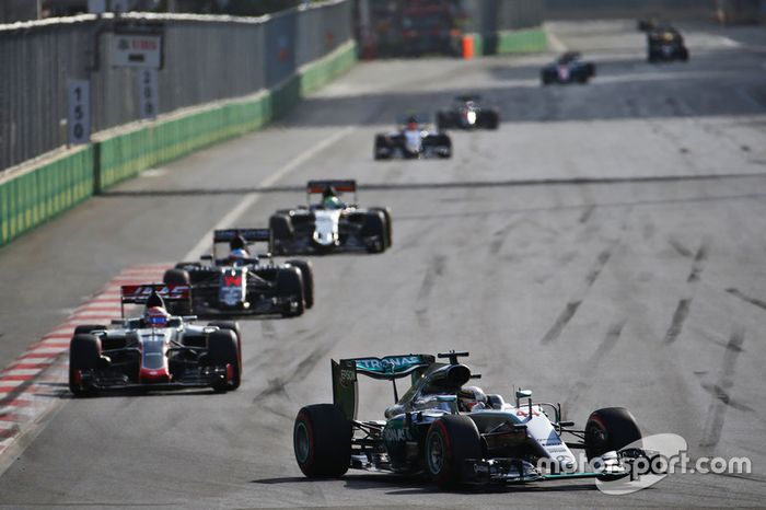 Lewis Hamilton, Mercedes AMG F1 W07 Hybrid