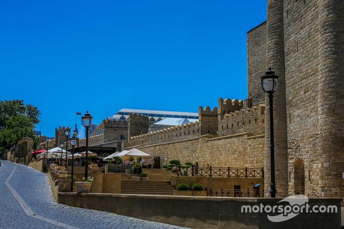 Fuera de la pista también hay buenas imágenes