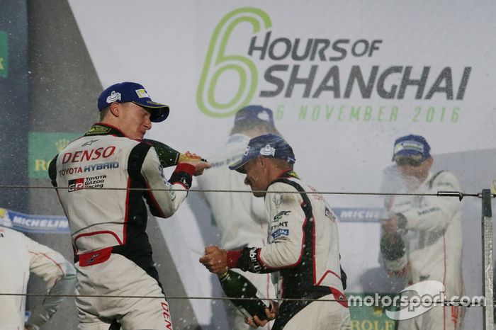 Podium: #6 Toyota Racing Toyota TS050 Hybrid: Stéphane Sarrazin, Mike Conway