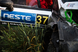 Lorenzo Bertelli, Simone Scattolin, Ford Fiesta WRC after a crash
