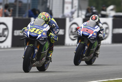 Valentino Rossi, Yamaha Factory Racing, Jorge Lorenzo, Yamaha Factory Racing