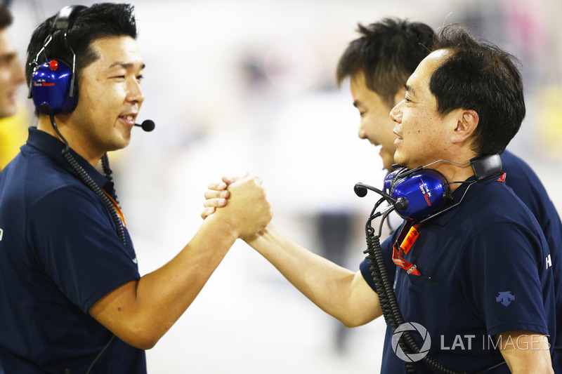 Toro Rosso Honda engineers celebrate a 4th place finish