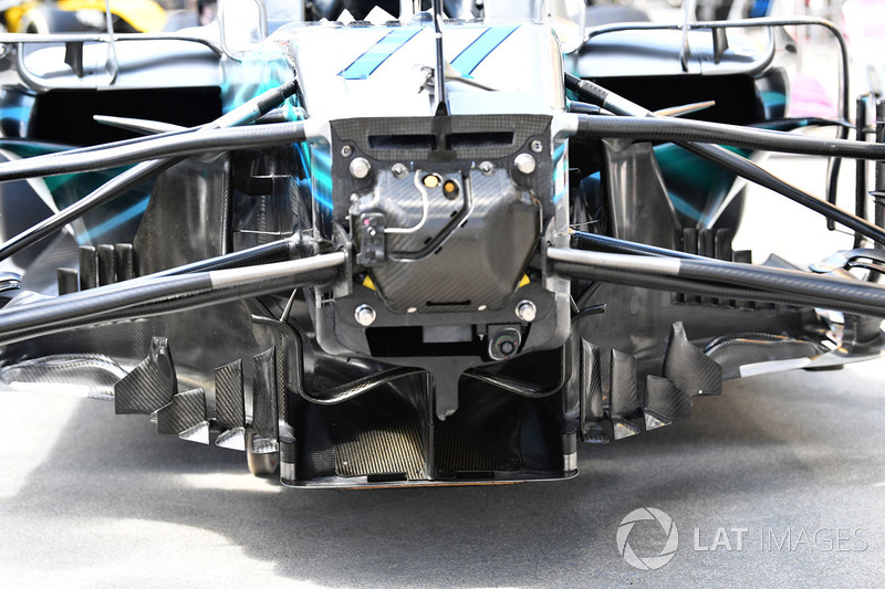 Mercedes-AMG F1 W09 chassis and front suspension detail