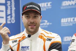 Conferenza stampa, Kevin Gleason, RC Motorsport, Lada Vesta