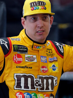 Kyle Busch, Joe Gibbs Racing, Toyota Camry M&M's Red White & Blue
