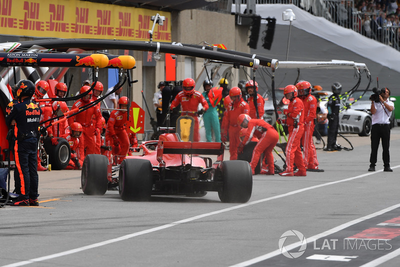 Піт-стоп Себастьяна Феттеля, Ferrari SF71H