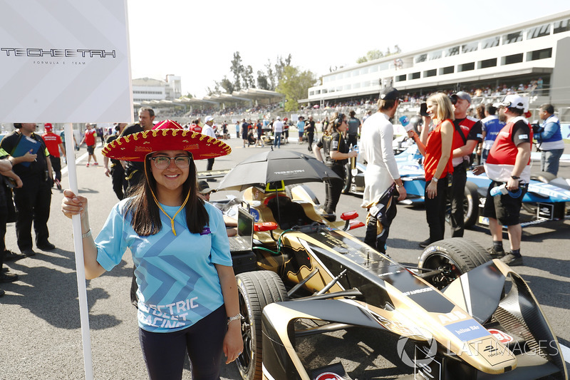 Grid kid with the car of Jean-Eric Vergne, Techeetah