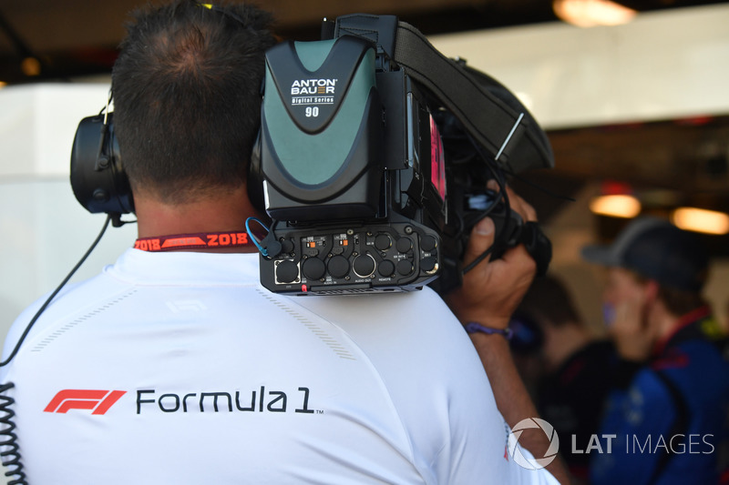 Formula 1 cameraman