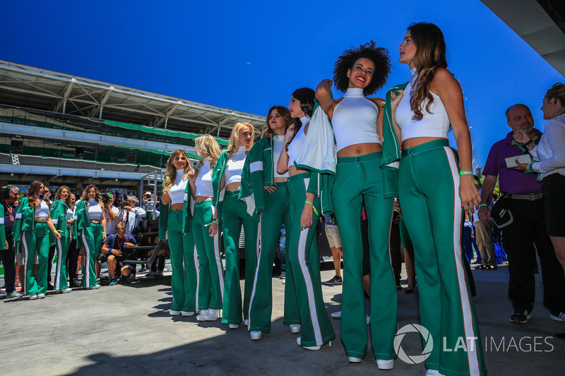 Chicas de la parrilla