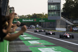 La ART Grand Prix festeggia la vittoria del Teams' Championship con Charles Leclerc, ART Grand Prix