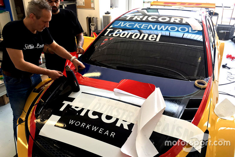 The WTCC-car of Tom Coronel, ROAL Motorsport, get his design