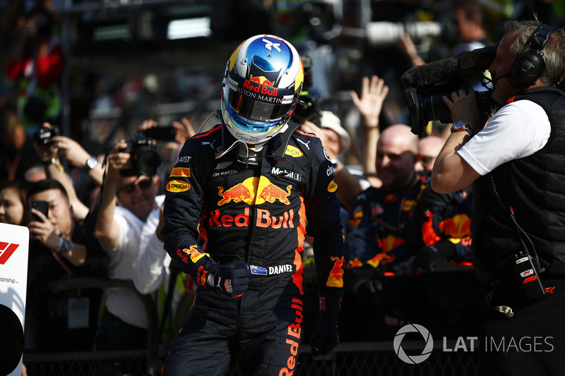 Le vainqueur Daniel Ricciardo, Red Bull Racing