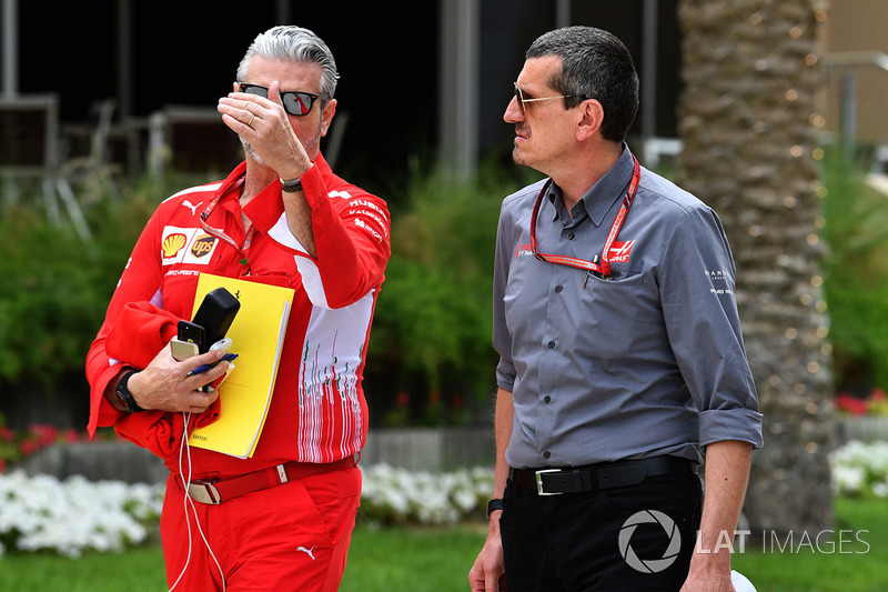 Maurizio Arrivabene, Ferrari Team Principal and Guenther Steiner, Haas F1 Team Principal