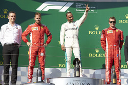 Podio: ganador de la carrera Lewis Hamilton, Mercedes AMG F1, segundo lugar Sebastian Vettel, Ferrari, tercer lugar Kimi Raikkonen, Ferrari