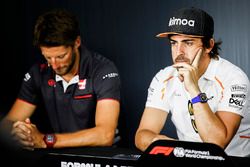 Romain Grosjean, Haas F1 Team, and Fernando Alonso, McLaren, in the press conference