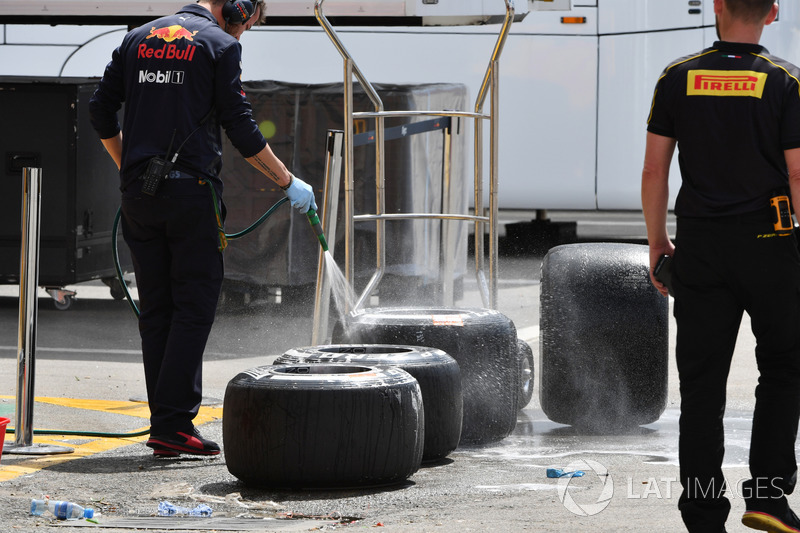 Mencuci ban Pirelli