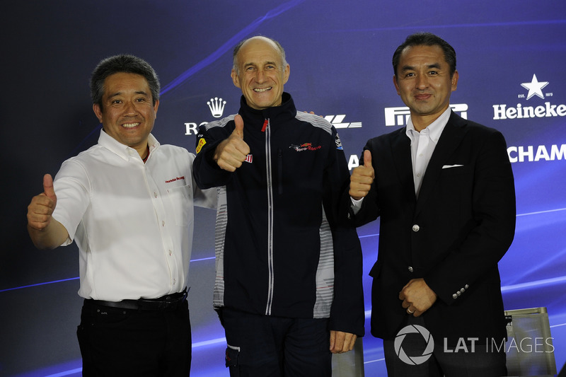 Масасі Ямамото, Катсухіде Моряма, Honda, керівник Scuderia Toro Rosso Франц Тост