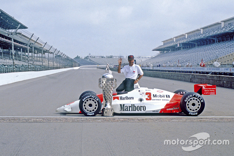 Ganador de la carrera Rick Mears, Team Penske PC20 Chevrolet