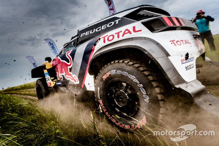#104 Peugeot Sport Peugeot 3008 DKR: Sébastien Loeb, Daniel Elena