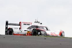#2 Porsche Team Porsche 919 Hybrid: Timo Bernhard, Earl Bamber, Brendon Hartley