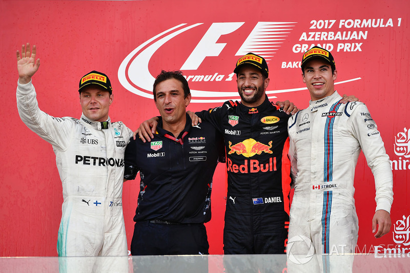 Race winner Daniel Ricciardo, Red Bull Racing celebrates on the podium, Pierre Wache, Red Bull Racing Chief Engineer Performance Engineering, Valtteri Bottas, Mercedes AMG F1 and Lance Stroll, Williams