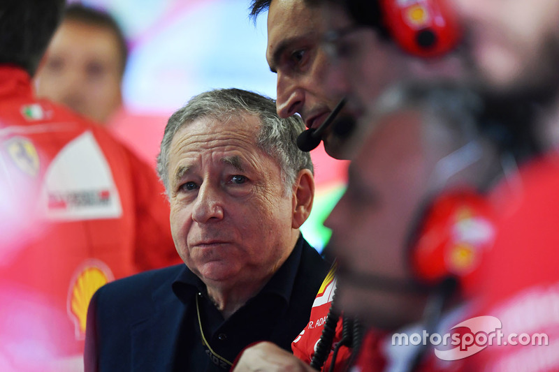 Jean Todt, Presiden FIA, di garasi Ferrari