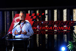 Chase Carey, CEO, Formula One Group, Petronas barbeküsünde