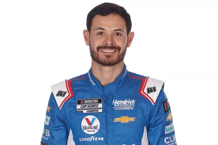 4. Kyle Larson (Hendrick-Chevrolet): 3023 Punkte