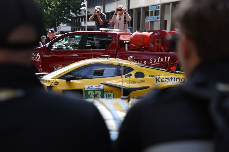 #33 TF Sport Corvette Z06 LMGT3.R: Ben Keating, Jonny Edgar, Daniel Juncadella