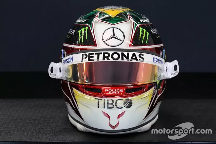 Capacete de Lewis Hamilton, Mercedes AMG F1, para o GP do Brasil de 2019