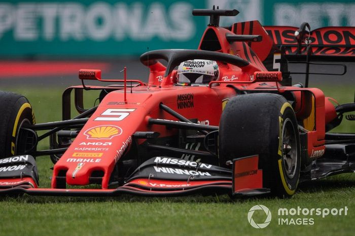 Sebastian Vettel, Ferrari SF90, en la escapatoria