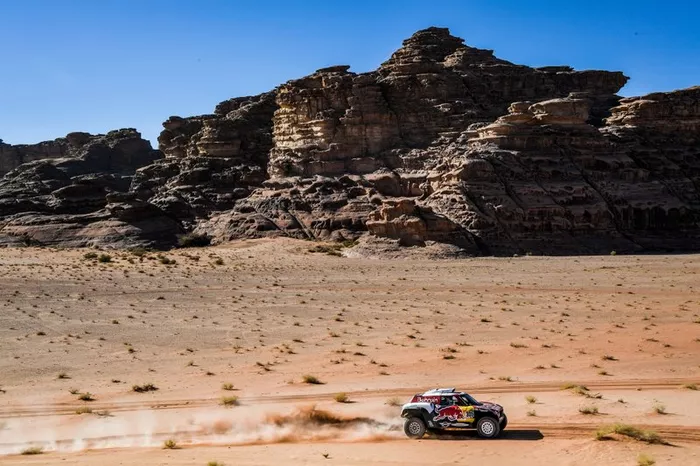 #305 JCW X-Raid Team: Carlos Sainz, Lucas Cruz 