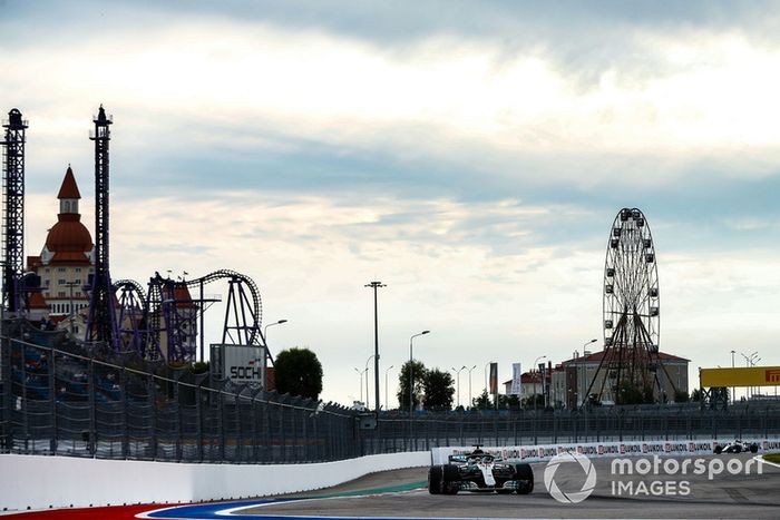 Lewis Hamilton, Mercedes AMG F1 W09