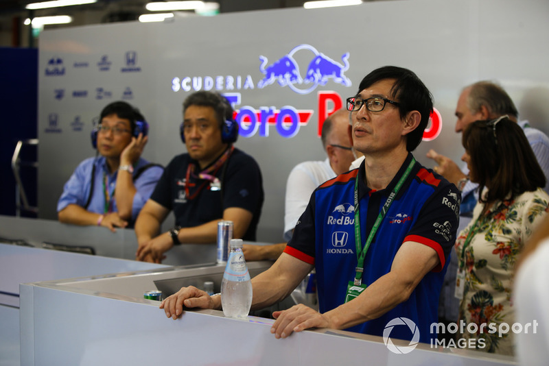 In the Toro Rosso garage