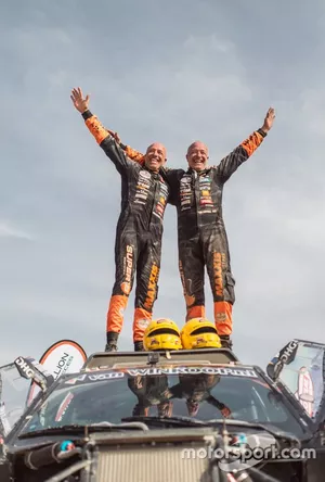 #347 Maxxis Dakar Team: Tim Coronel, Tom Coronel