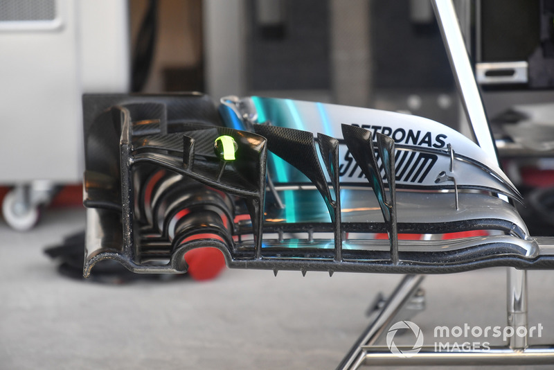 Mercedes-AMG F1 W09 front wing detail