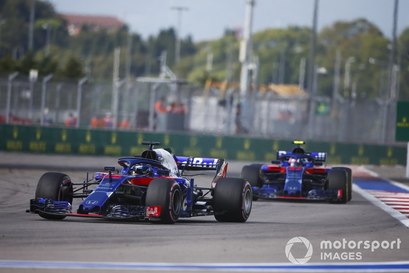 Brendon Hartley, Toro Rosso STR13, Pierre Gasly, Scuderia Toro Rosso STR13