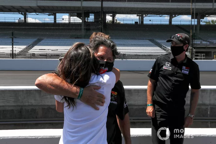 Michael Andretti, Andretti Herta with Marco & Curb-Agajanian Honda, celebra su pole