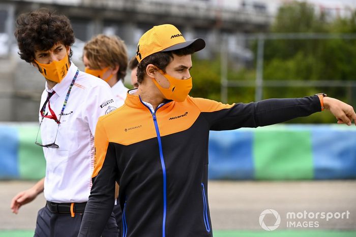 Lando Norris, McLaren walks the track