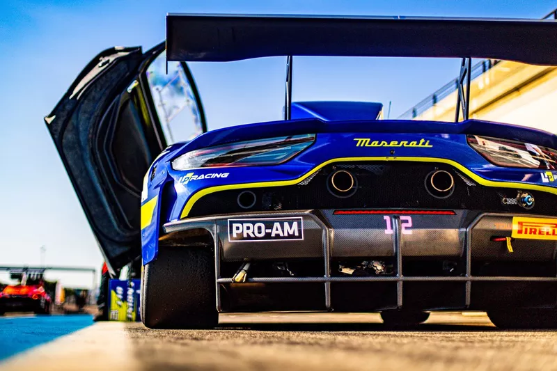 #12 LP Racing, Maserati GT2: Leonardo Gorini, Luca Pirri