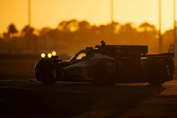 #10 Cadillac Wayne Taylor Racing Cadillac V-Series.R: Ricky Taylor, Filipe Albuquerque, Will Stevens