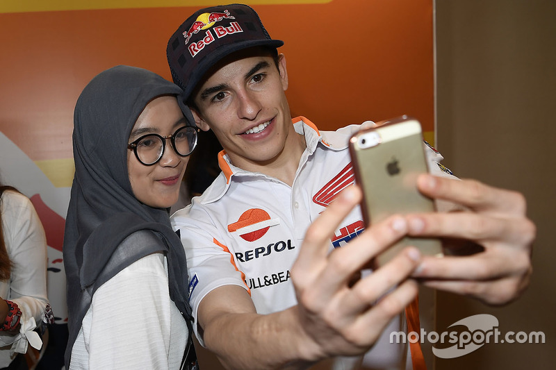 Marc Marquez, Repsol Honda Team with fan