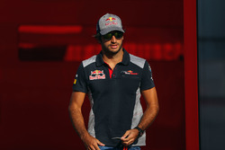 Карлос Сайнс-молодший, Scuderia Toro Rosso