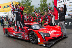 Yarış galibi #31 Action Express Racing Cadillac DPi: Eric Curran, Dane Cameron
