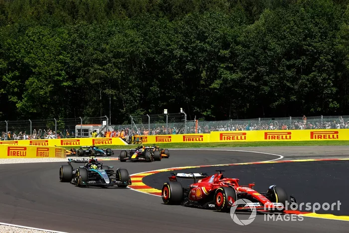 Charles Leclerc, Ferrari SF-24, Lewis Hamilton, Mercedes F1 W15, Sergio Pérez, Red Bull Racing RB20