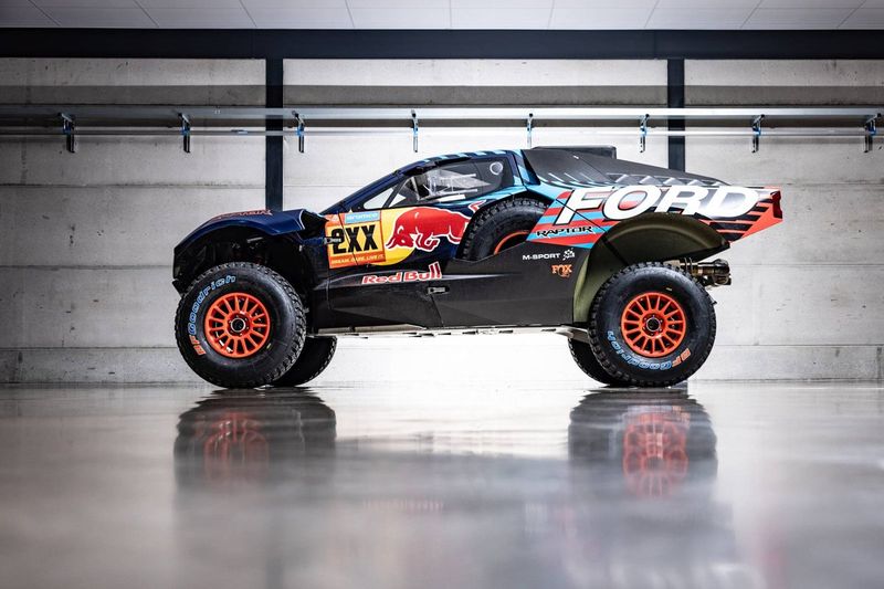Ford presenta en Goodwood su Raptor para el Dakar 2025