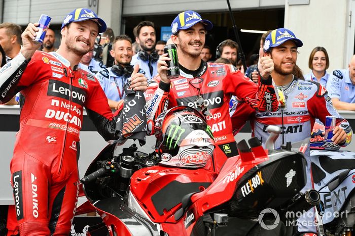 Ganador de la pole Enea Bastianini, Gresini Racing, Francesco Bagnaia, Ducati Team, Jack Miller, Ducati Team