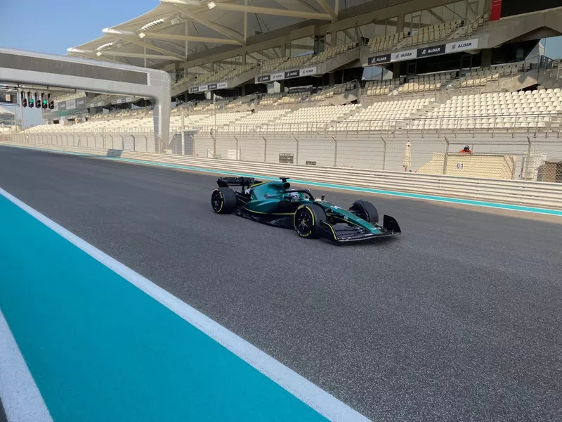 Fernando Alonso, Aston Martin AMR22