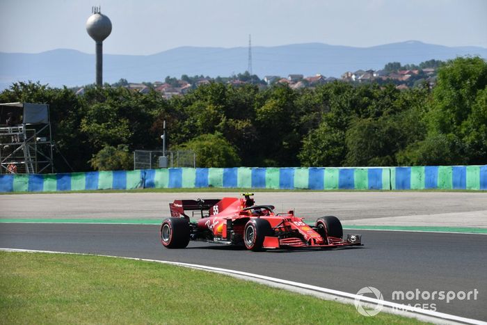 Carlos Sainz Jr, Ferrari SF21